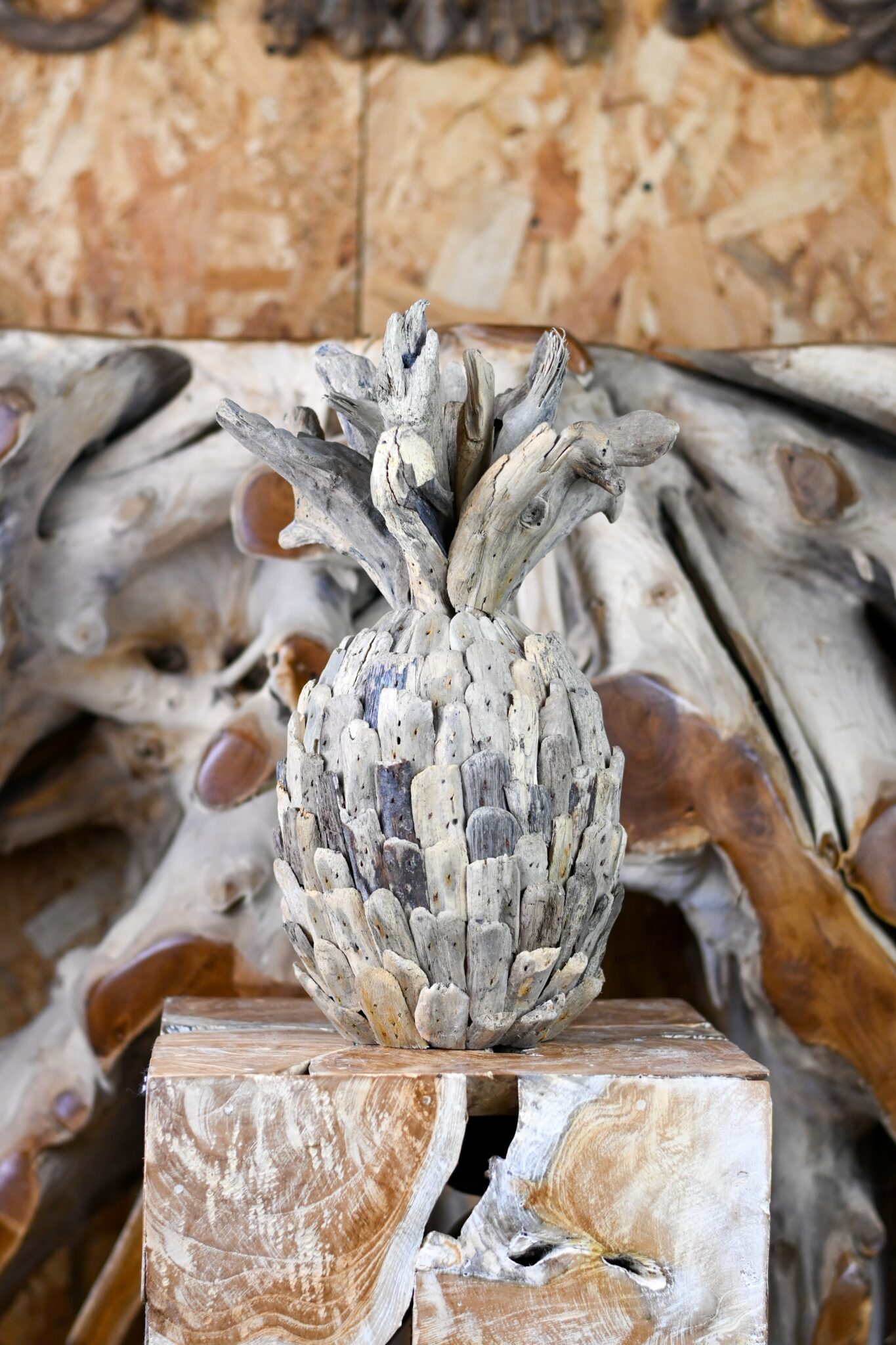 Ananas en bois flotté