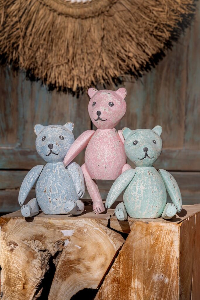 Ours Ancien En Paille Et Peluche – Avec Petite Chaise En Noisetier – Vintage